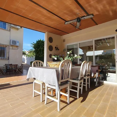 ヴィラ Casa Luna Llena カルプ